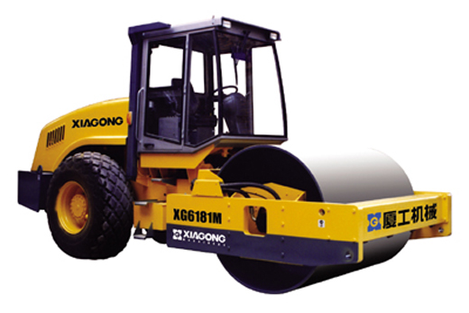 Виброкаток XG6181(18 тонн) Виброкаток XG6181(18 тонн)
