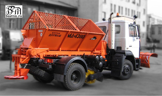 Машина комбинированная уборочная МД-4380 Машина комбинированная уборочная МД-4380