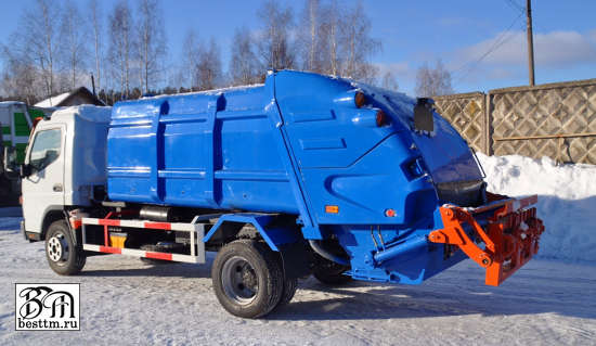 Мусоровоз с задней загрузкой на шасси Mitsubishi Fuso Canter Мусоровоз с задней загрузкой на шасси Mitsubishi Fuso Canter