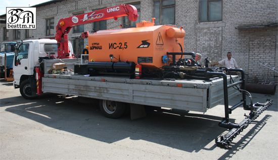 Автогудронатор ИС-2,5 Автогудронатор ИС-2,5