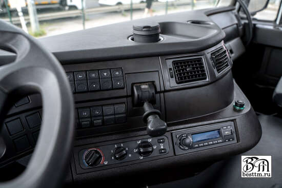 Самосвал Hongyan SAIC-Iveco 8х4 Самосвал Hongyan SAIC-Iveco 8х4