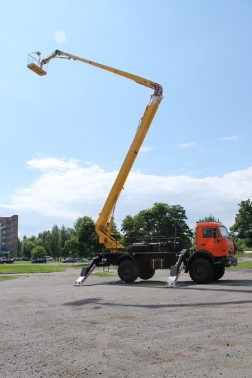 Автогидроподъемник ВС-322 автовышка на базе шасси КАМАЗ Автогидроподъемник ВС-322 автовышка на базе шасси КАМАЗ