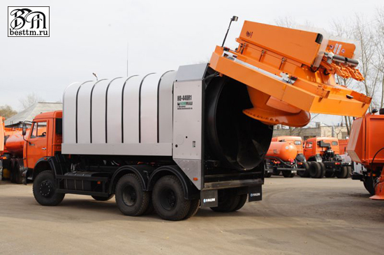Мусоровоз с задней загрузкой КО-440R1 Мусоровоз с задней загрузкой КО-440R1