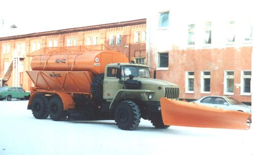 Комбинированная уборочная машина МД-432-С на базе шасси УРАЛ-4320-1922-30 Комбинированная уборочная машина МД-432-С на базе шасси УРАЛ-4320-1922-30