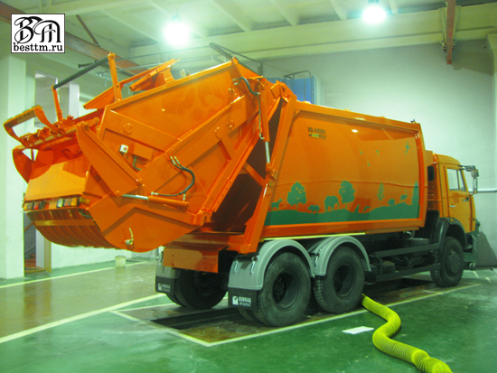 Мусоровоз с задней загрузкой КО-440В1 Мусоровоз с задней загрузкой КО-440В1