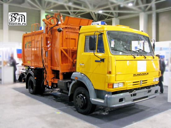 Мусоровоз с боковой загрузкой КО-440-4К Мусоровоз с боковой загрузкой КО-440-4К