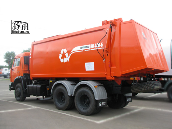 Мусоровоз с боковой загрузкой КО-440-5 Мусоровоз с боковой загрузкой КО-440-5